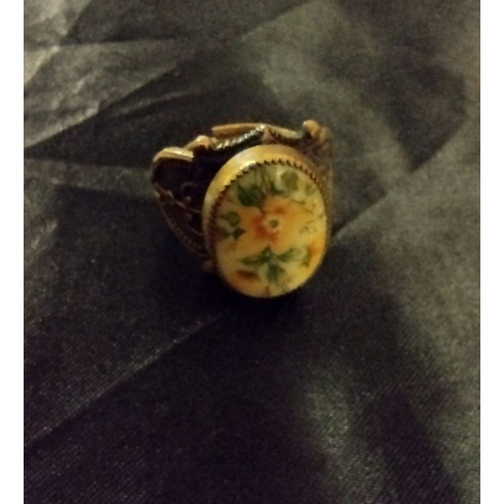 Vintage floral ring 80s 70s retro gold rose